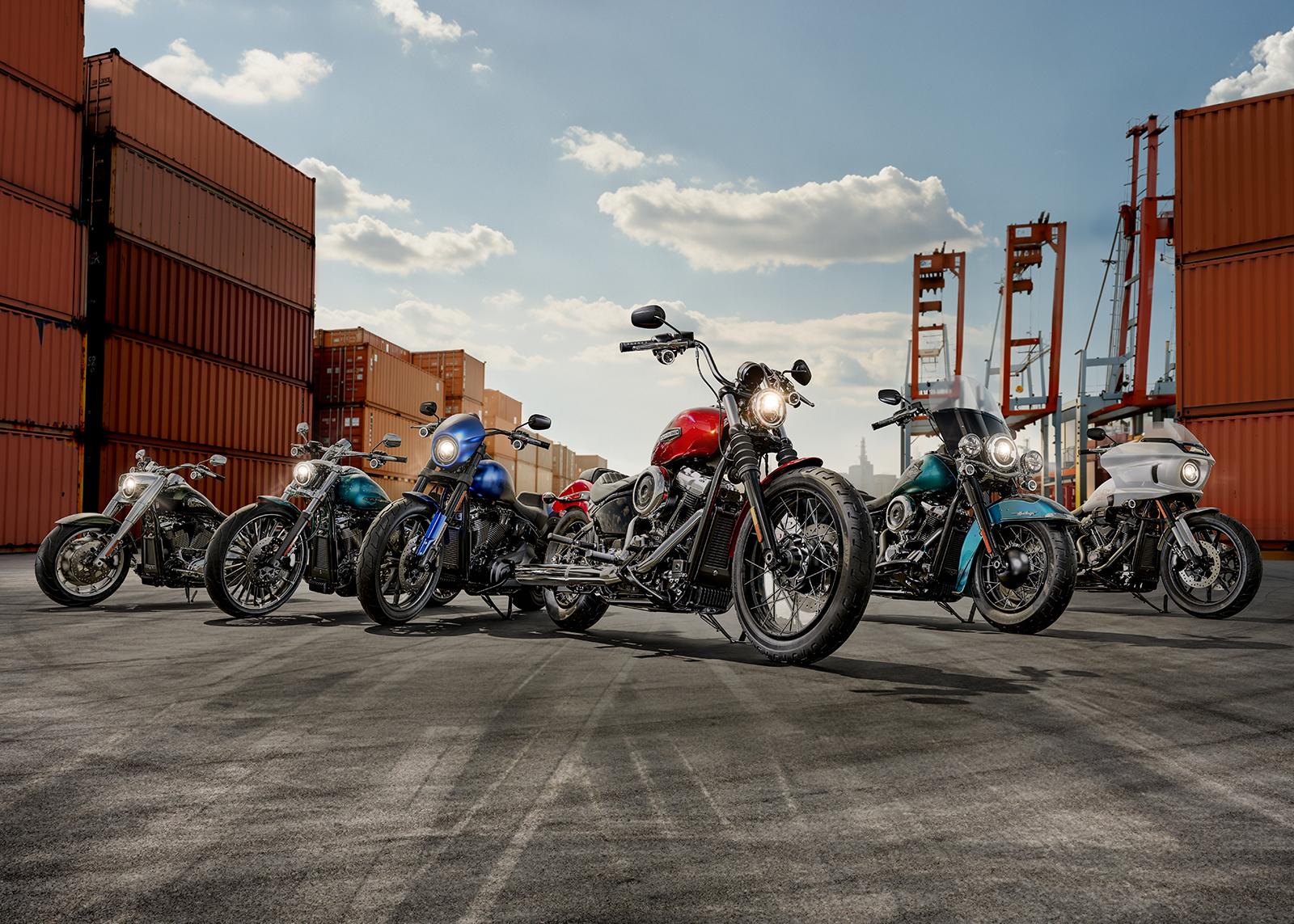 Prezentační snímek motocyklu Cruiser 2026