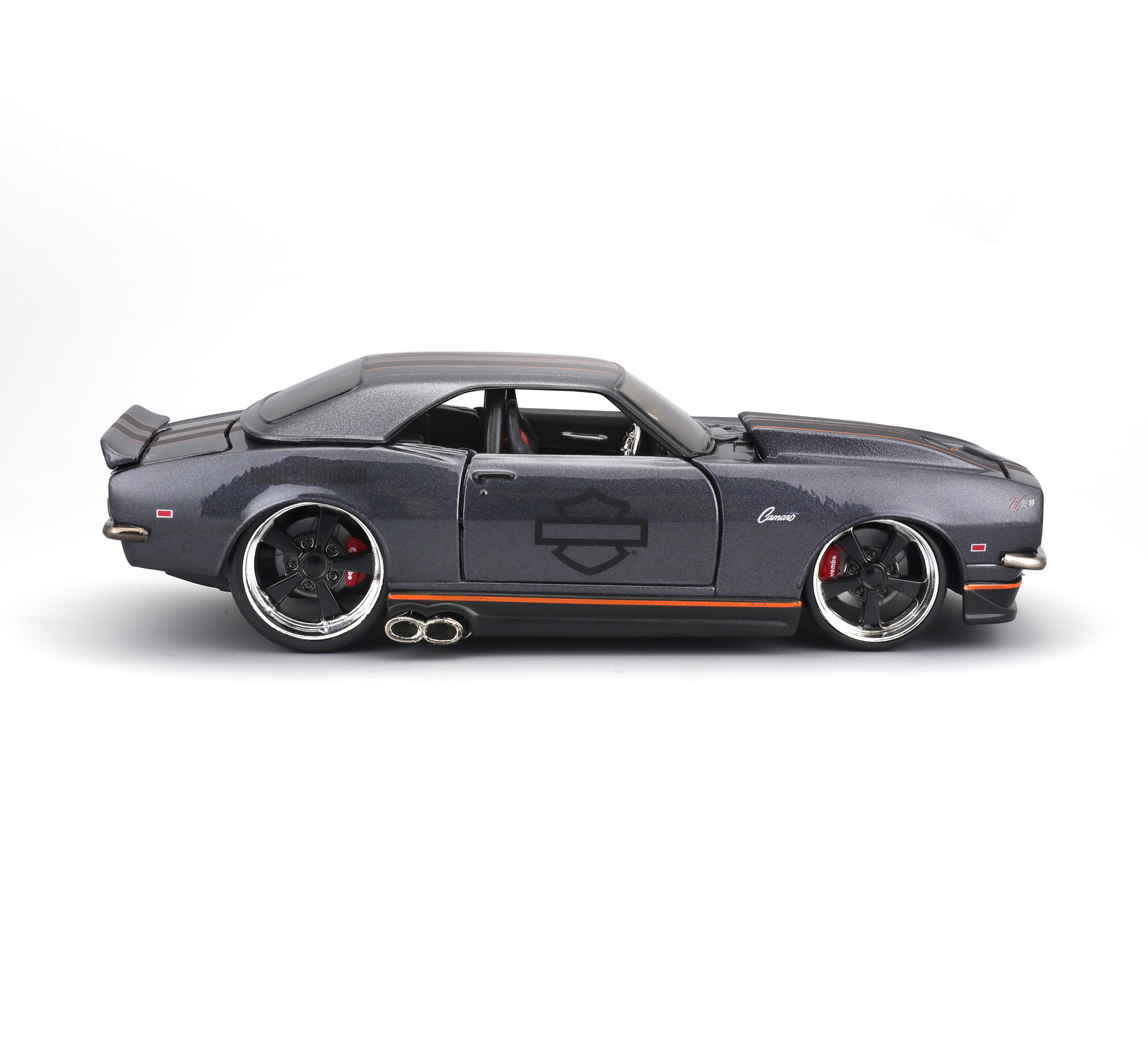 H-D 1:24 Scale Diecast Custom 1968 Chevrolet Camaro