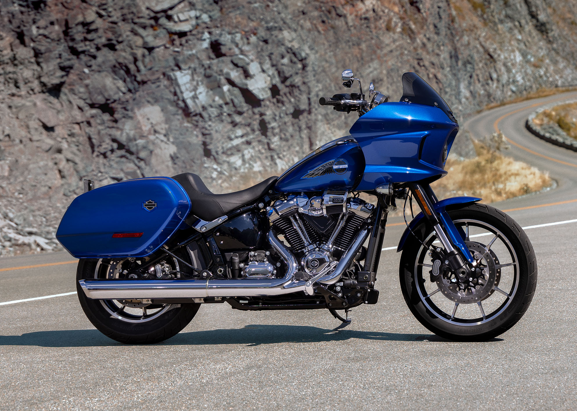 2025 Low Rider ST Beauty Shot