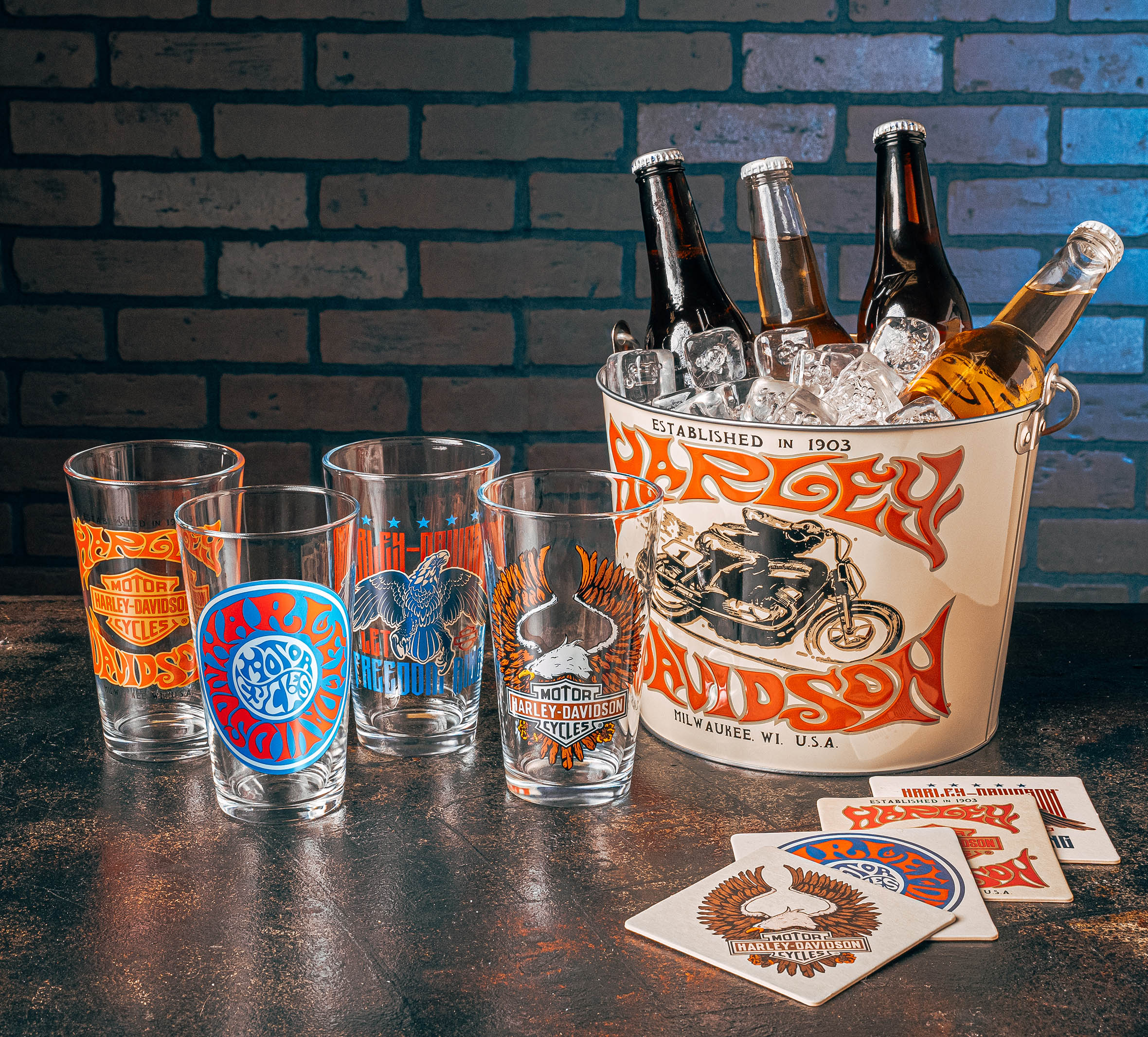 1970's Psychedelic Party Bucket Set