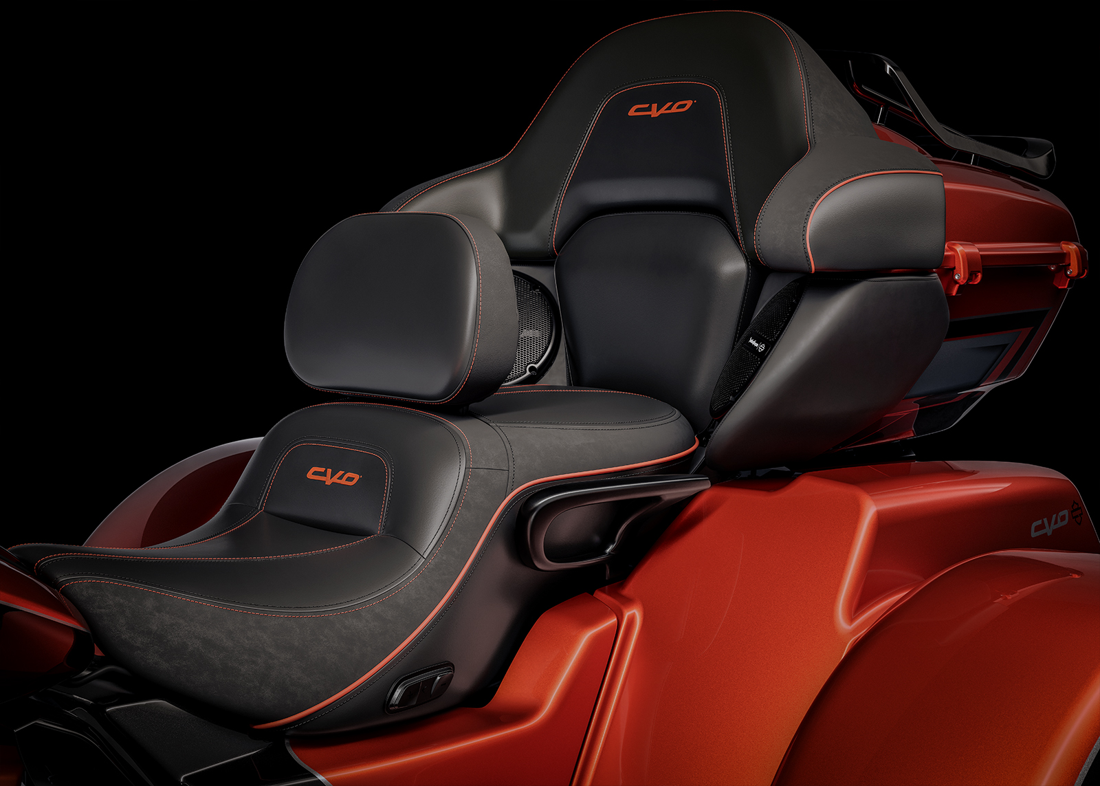 2026 CVO Street Glide 3 Limited Seats