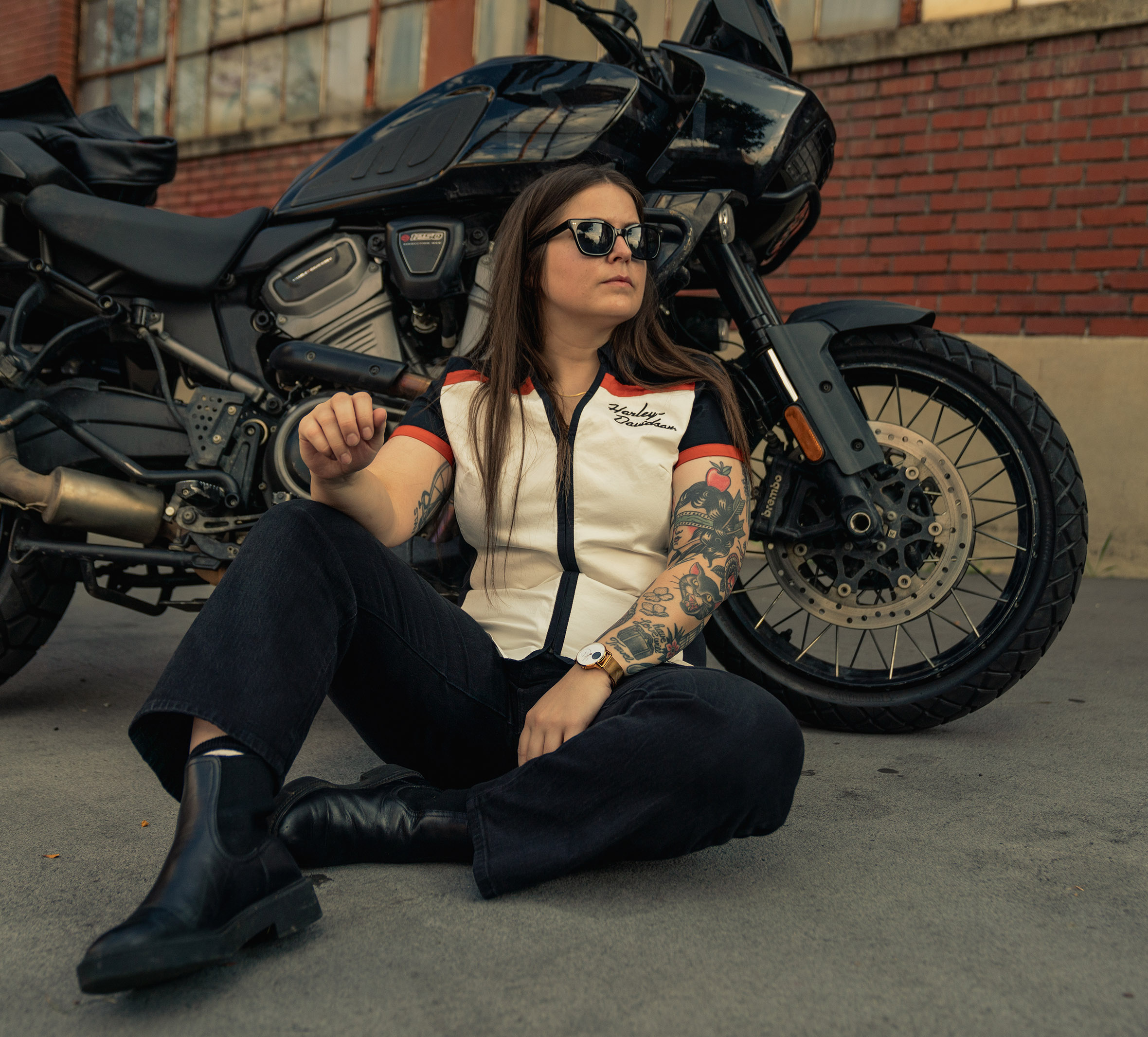 Women's Elemental Bar & Shield Zip Front Shirt