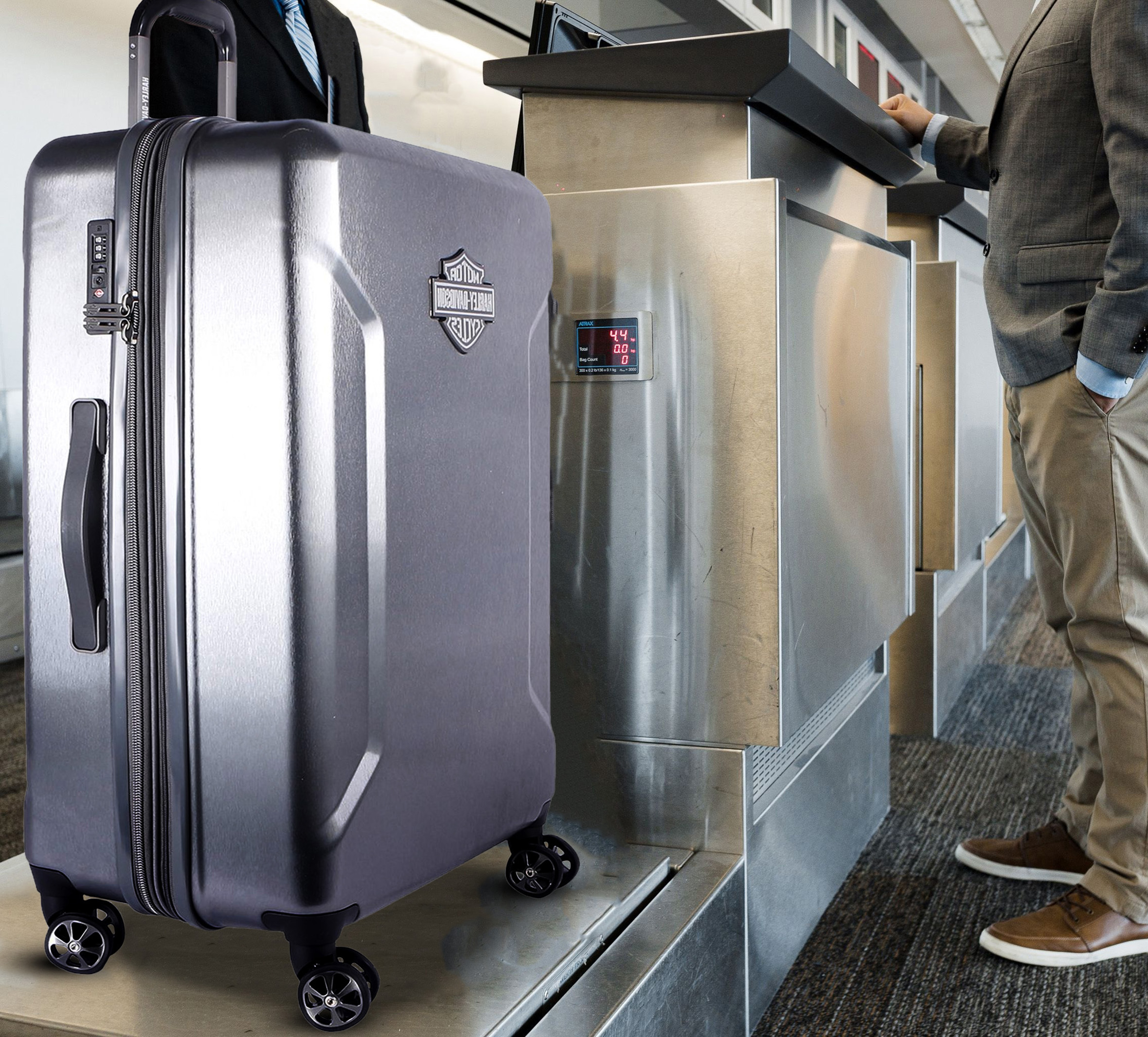 Touring 30" Large Hardside Luggage