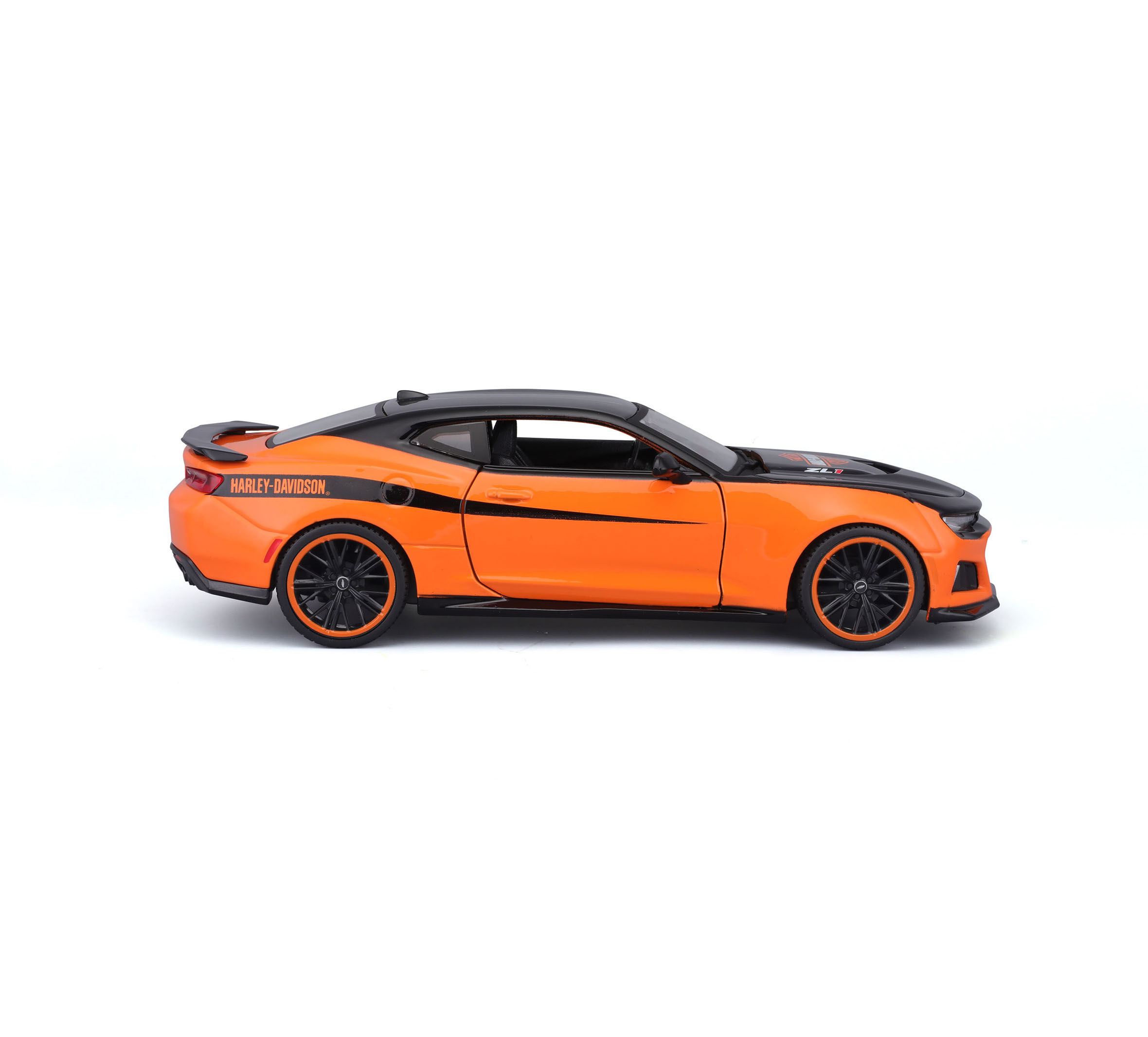 H-D 1:24 Scale Diecast Custom 2017 Chevrolet Camaro ZL1