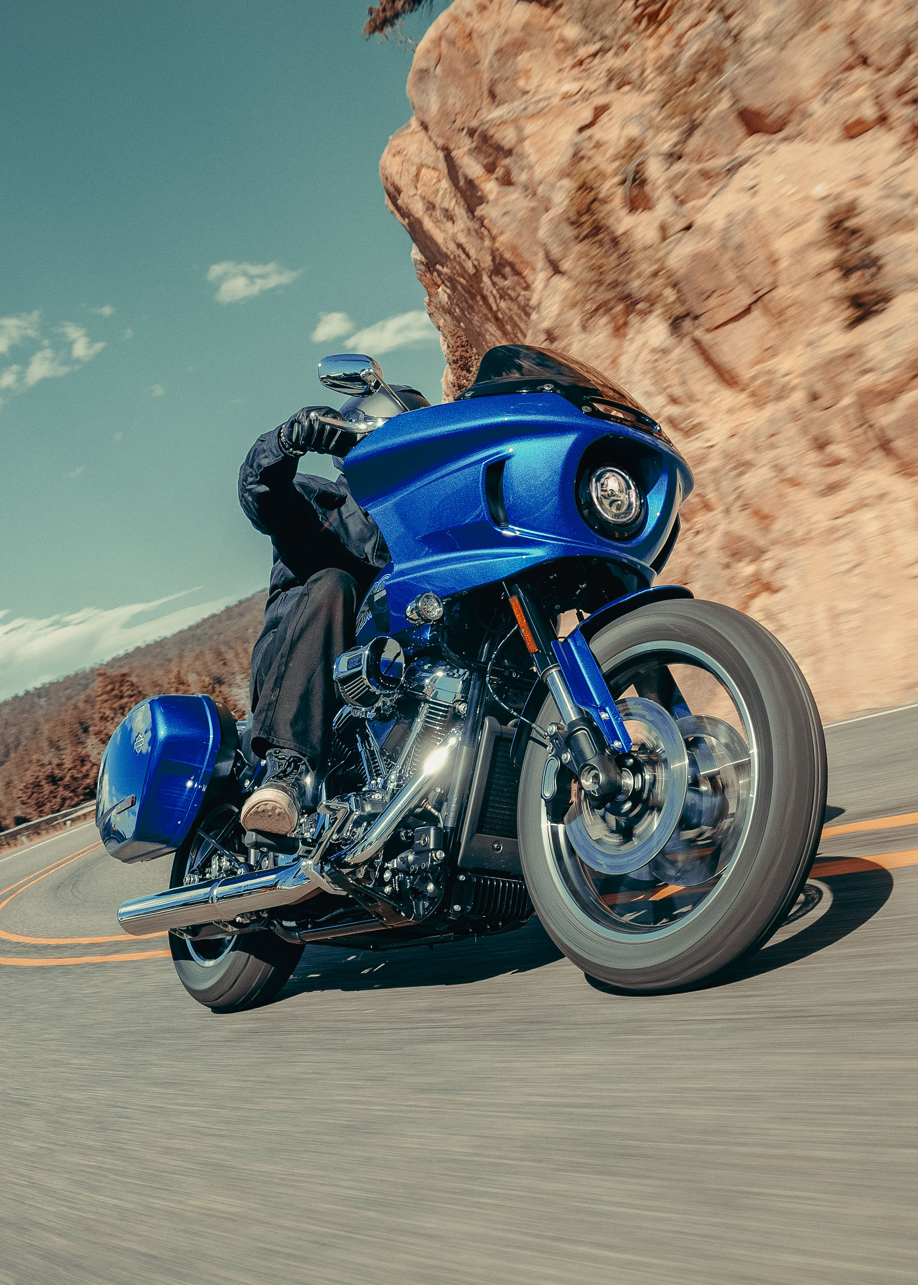 2025 Low Rider ST Riding Shot