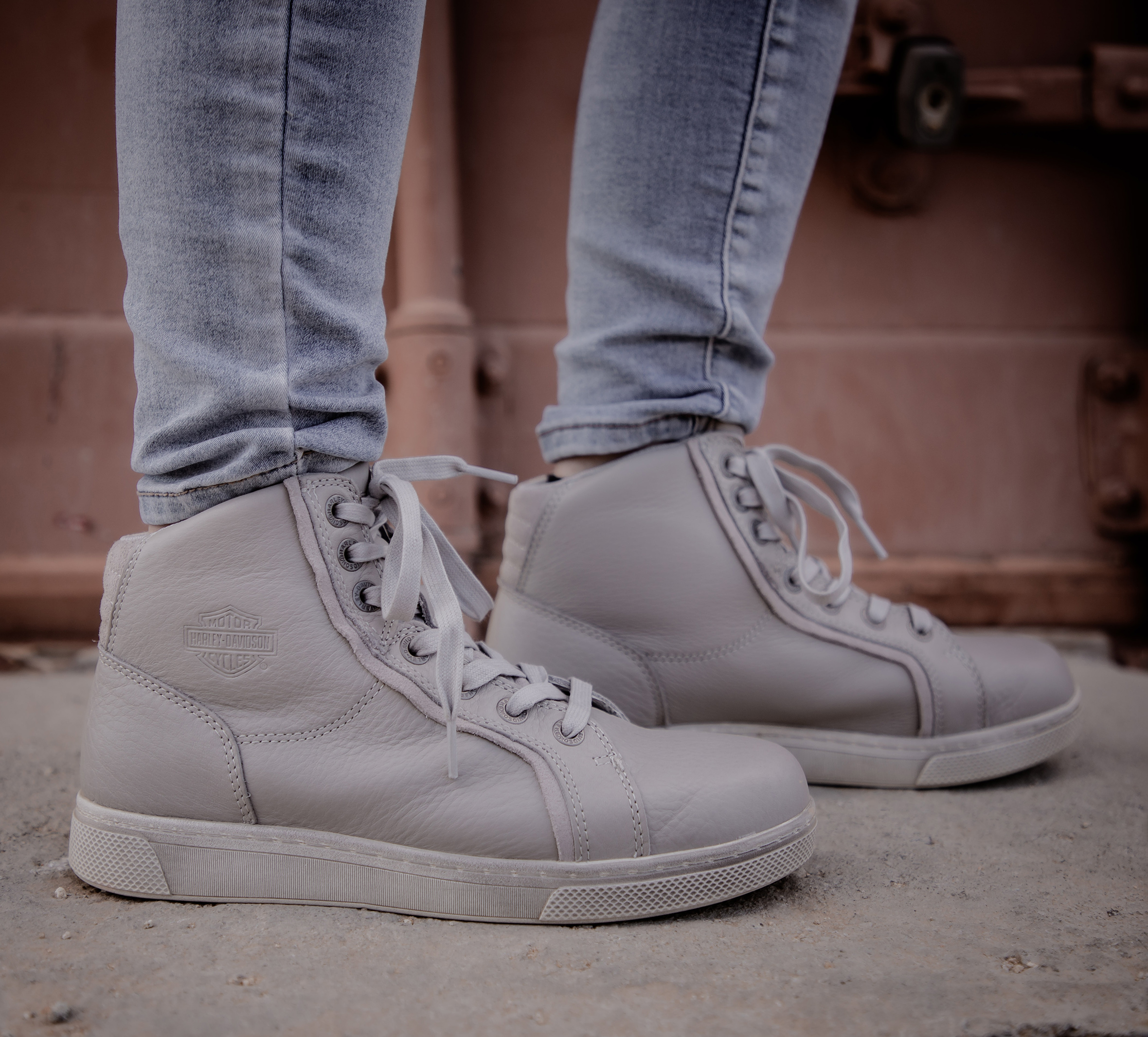 Women's Mackey CE Riding Sneaker