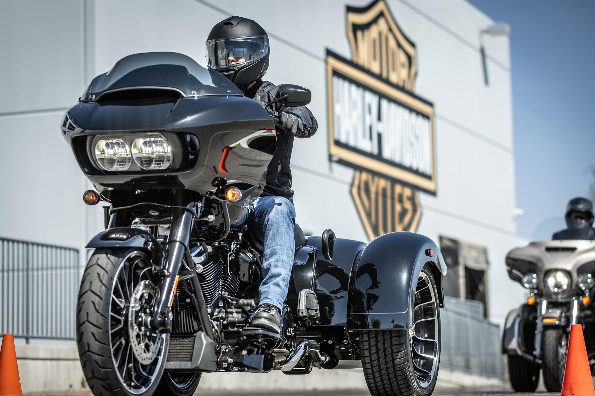 how to start a motorcycle