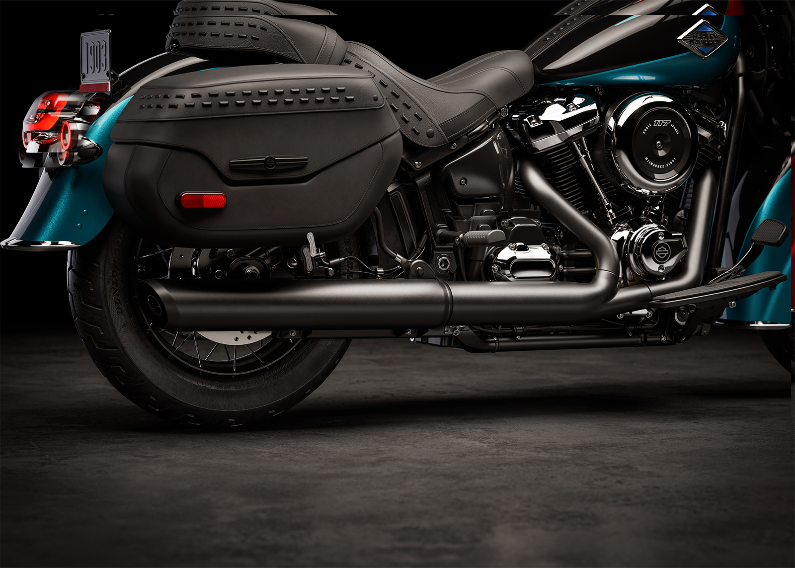 العادم 2-1 المعاد ضبطه لتحسين الأداء في درّاجة 2026 Heritage Classic