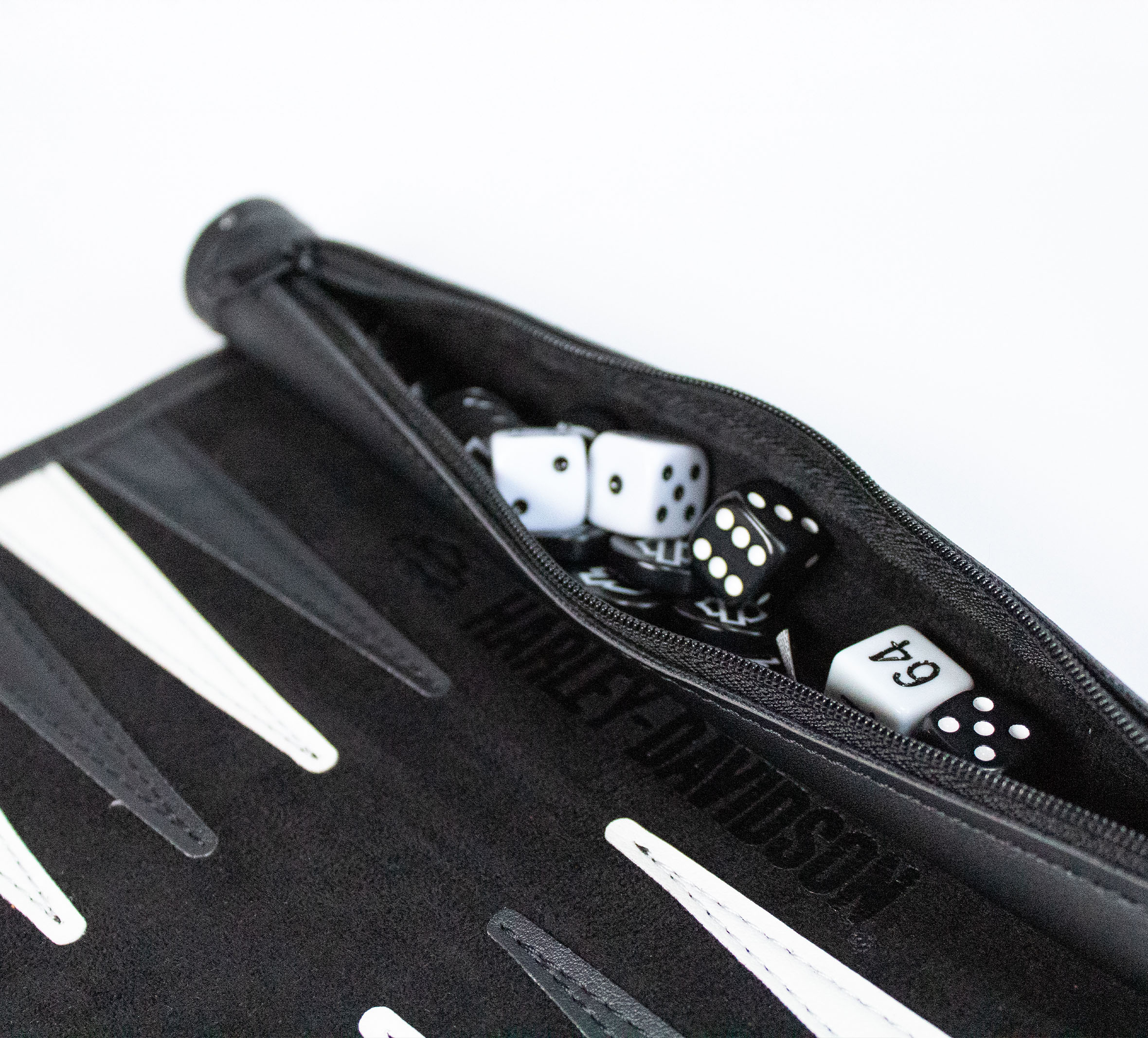 H-D™ Travel Backgammon