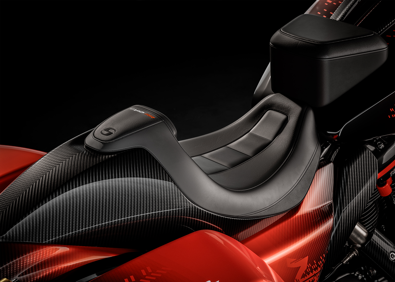 CVO Road Glide RR Race-Inspired Solo Seat with Pommel