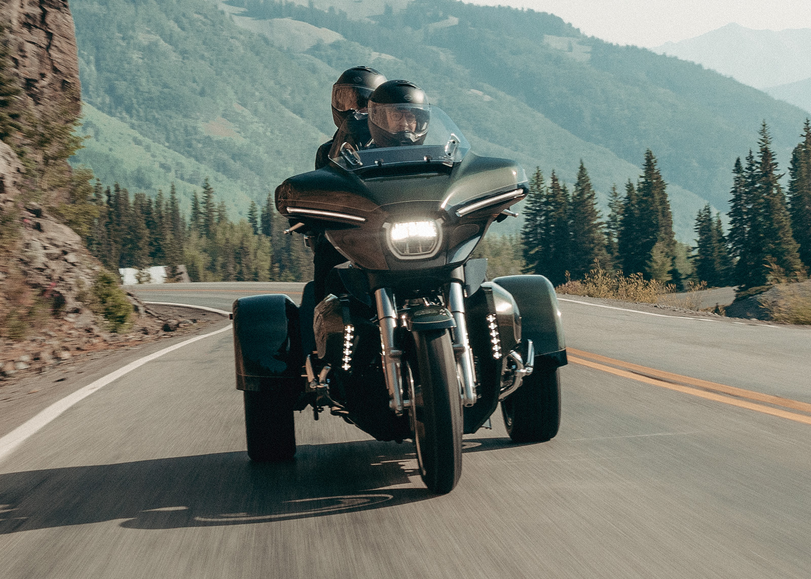 2026 Street Glide 3 Limited Riding Shot